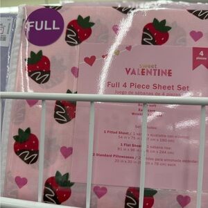 Sweet Valentine Strawberry Full Sheet Set